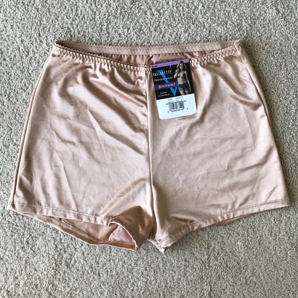 vassarette Intimates & Sleepwear Vassarette Cream Panties Boyshort